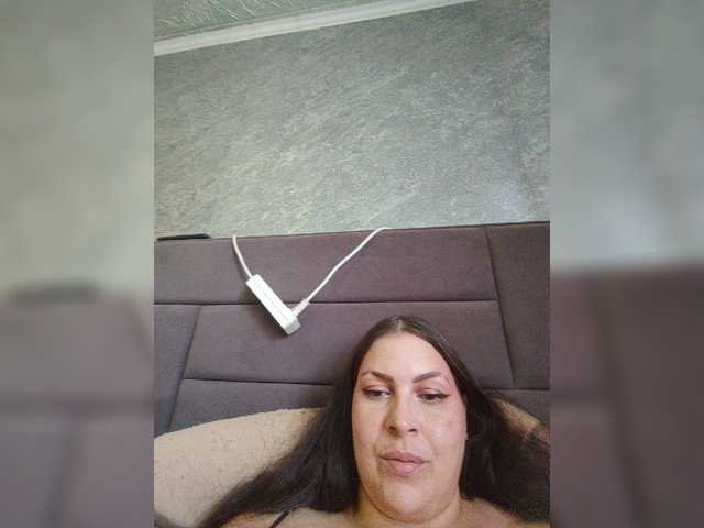 Cleopatra1990 live webcam show