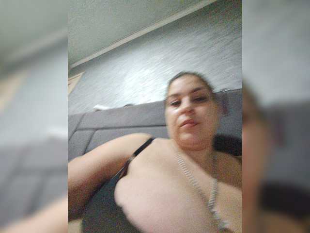 Cleopatra1990 live cam on BongaCams
