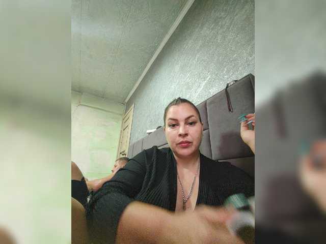 Cleopatra1990 live cam on BongaCams