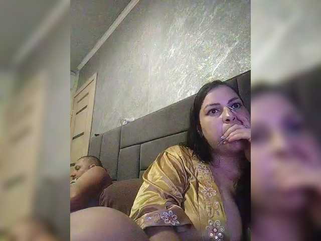 kissmabont live show