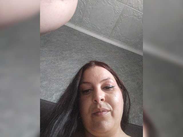 Cleopatra1990 live cam