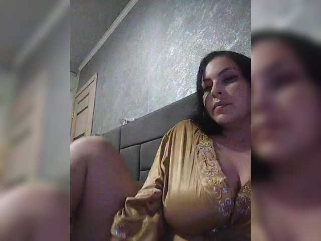 kissmabont live cam on BongaCams