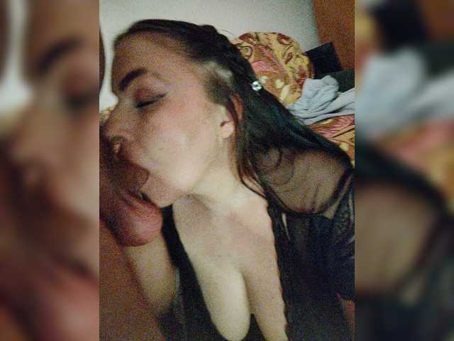 Cleopatra1990 live cam