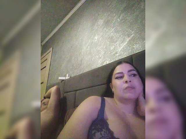 Cleopatra1990 webcam