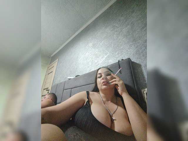 kissmabont webcam model