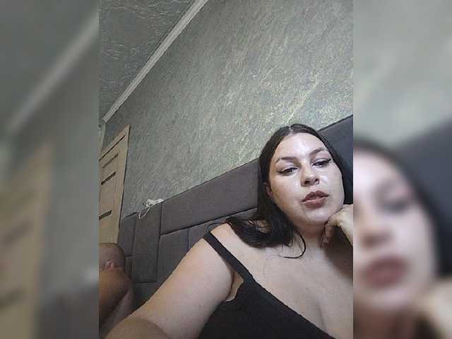 kissmabont live cam on BongaCams