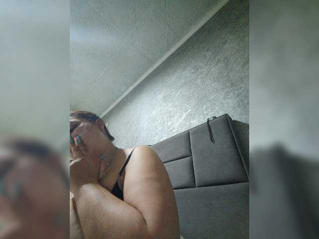 Cleopatra1990 live cam on BongaCams