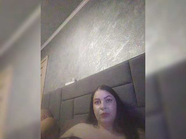 Sex chat gratuit in direct cu kissmabont pe BongaCams