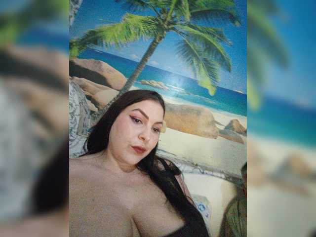 Cleopatra1990 live cam preview