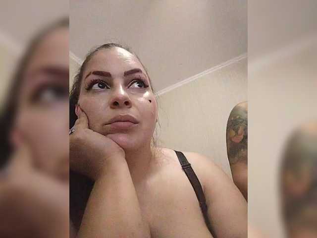 go to chat with Cleopatra1990