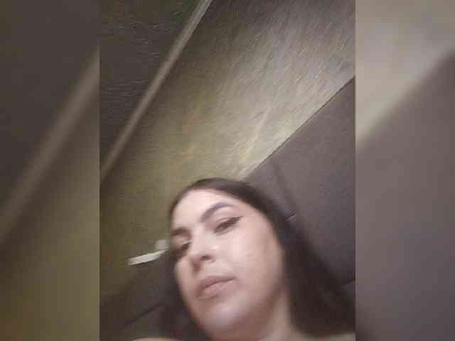 Cleopatra1990 webcam