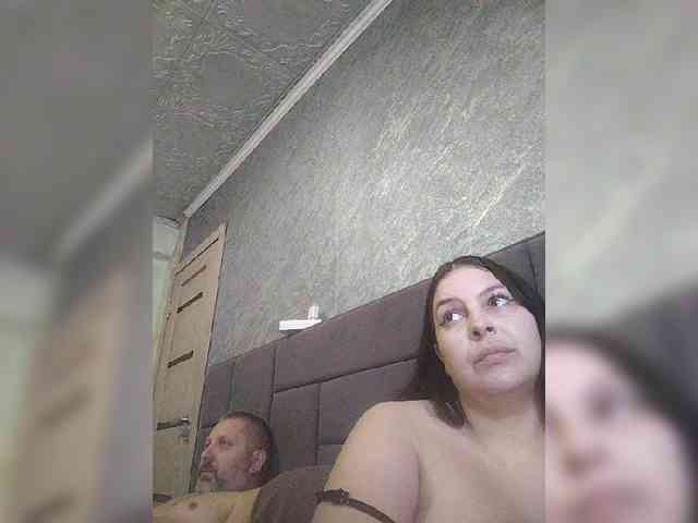Cleopatra1990 webcam