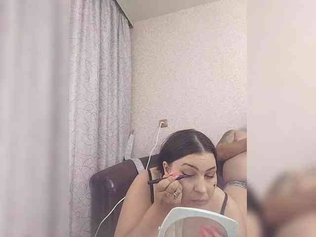 Cleopatra1990 webcam