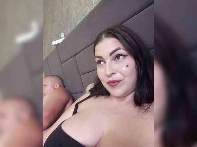 Cleopatra1990 webcam