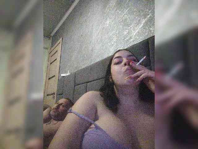 Cleopatra1990 webcam