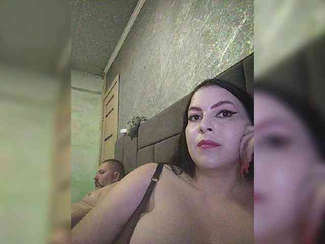 Cleopatra1990 webcam