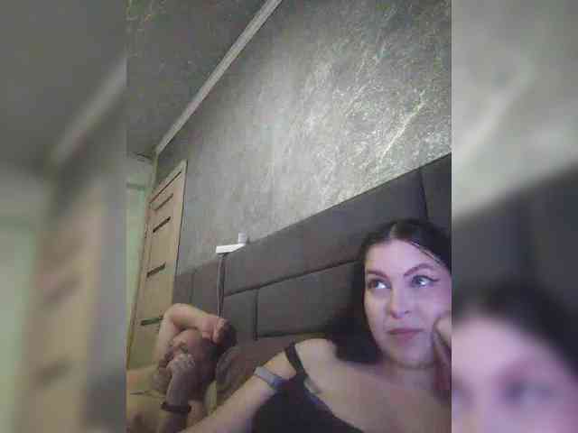 Cleopatra1990 webcam