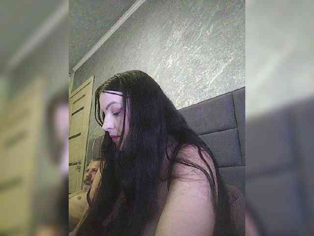 Cleopatra1990 webcam