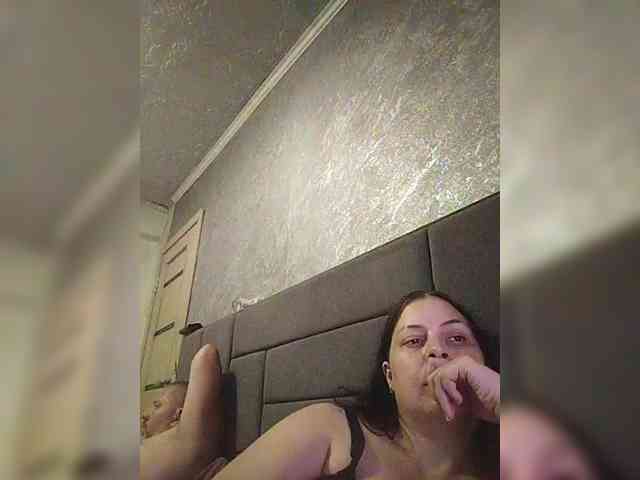 Cleopatra1990 webcam