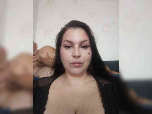Cleopatra1990 webcam