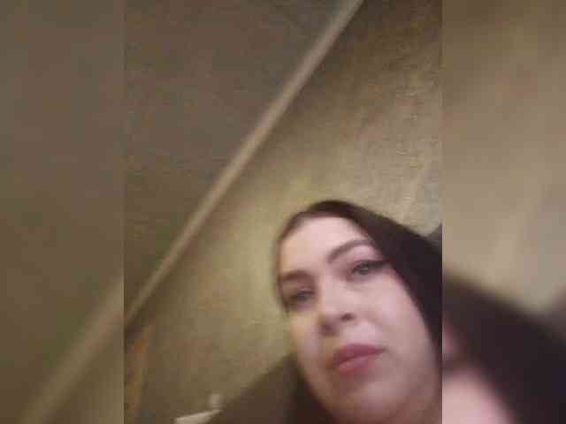 Cleopatra1990 webcam