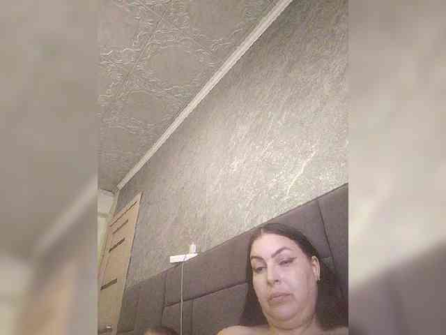 Cleopatra1990 webcam