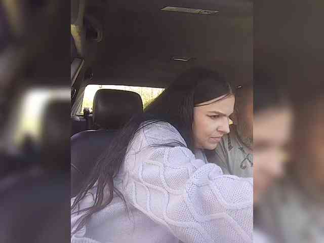 Cleopatra1990 webcam