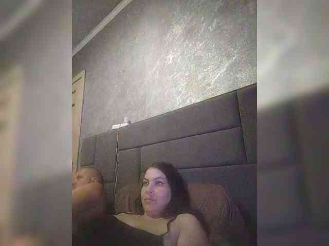 Cleopatra1990 webcam