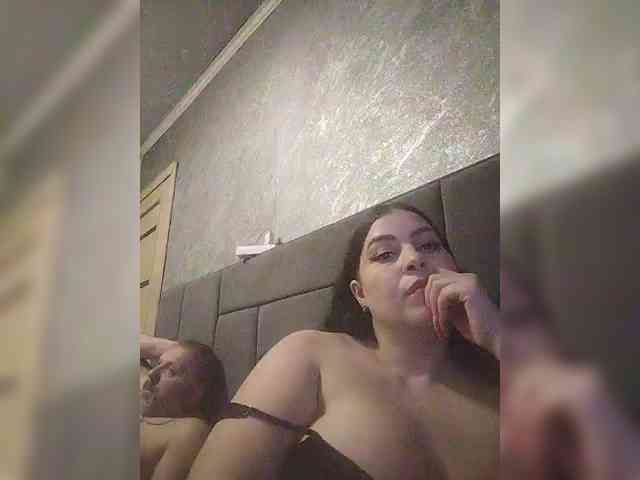 Cleopatra1990 webcam