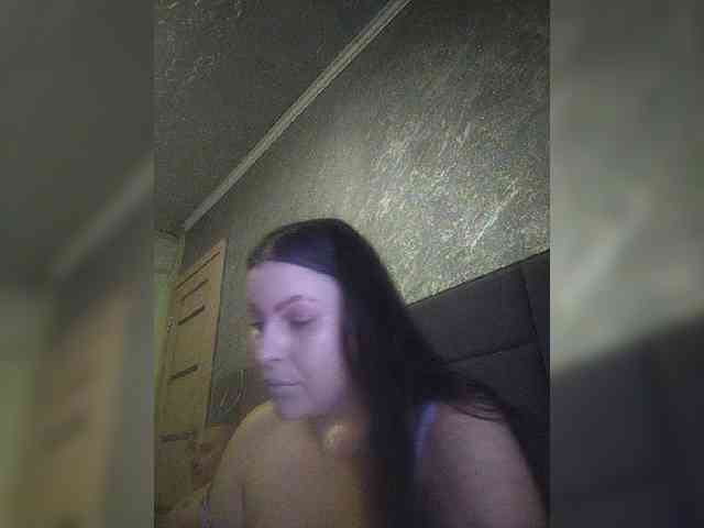 Cleopatra1990 webcam