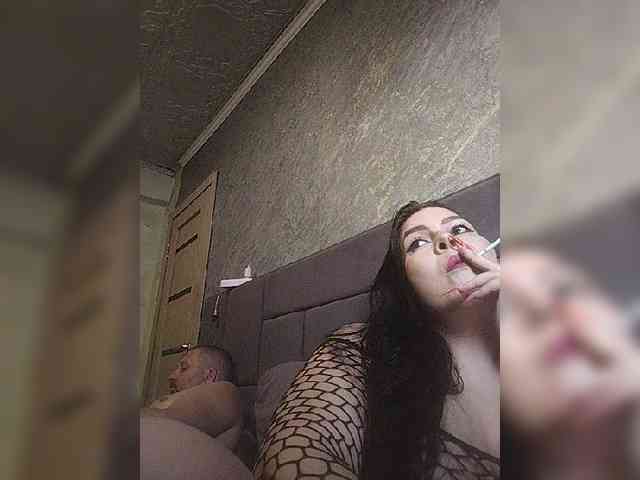 Cleopatra1990 webcam