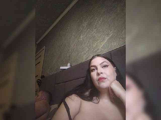 Cleopatra1990 webcam