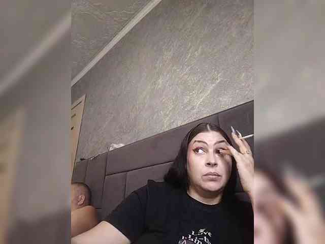 kissmabont Live Webcam on BongaCams