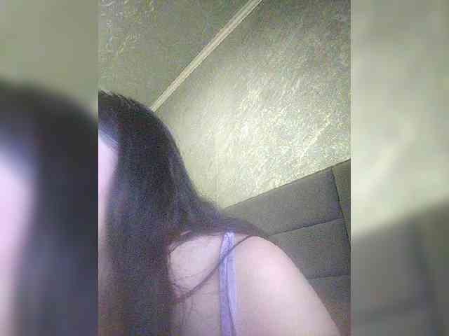Cleopatra1990 webcam