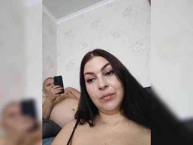 Cleopatra1990 webcam