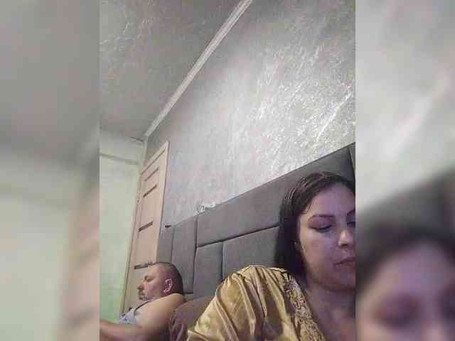 Cleopatra1990 webcam