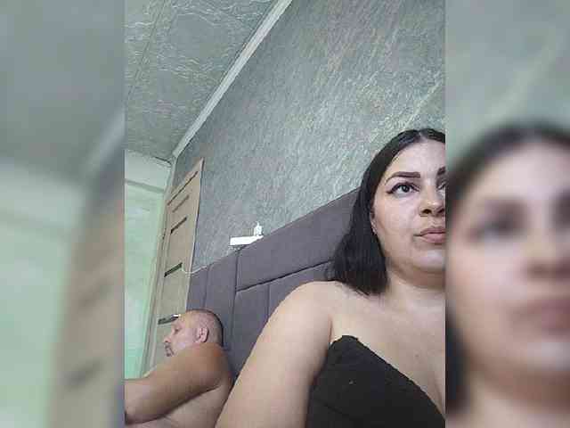 Cleopatra1990 webcam