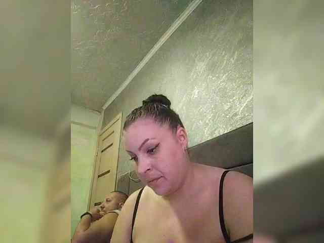 Cleopatra1990 webcam