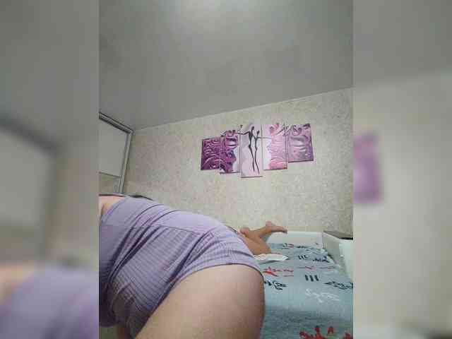 Cleopatra1990 webcam