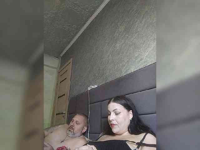 Cleopatra1990 webcam