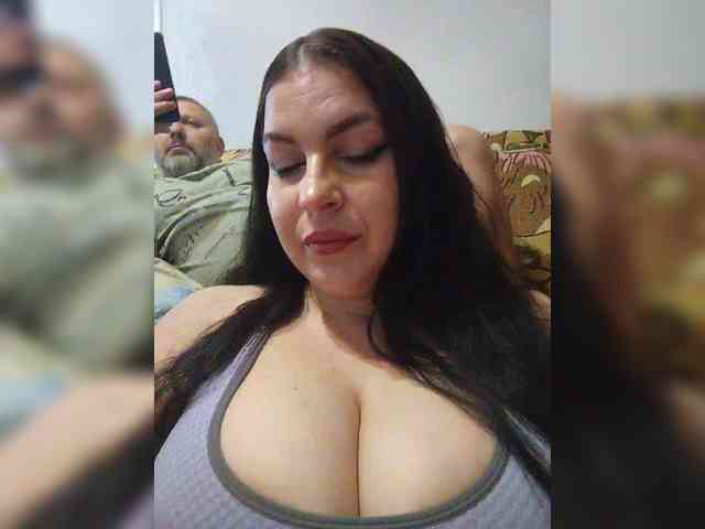 Cleopatra1990 webcam