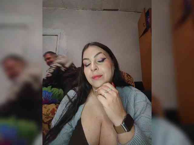 Cleopatra1990 webcam