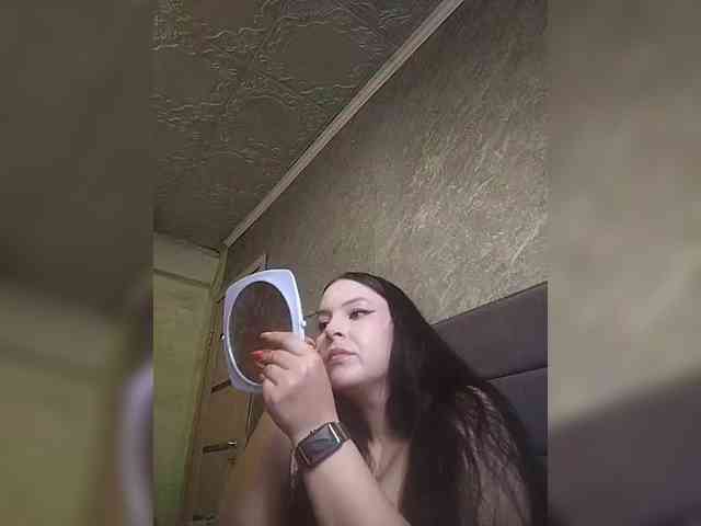 Cleopatra1990 webcam