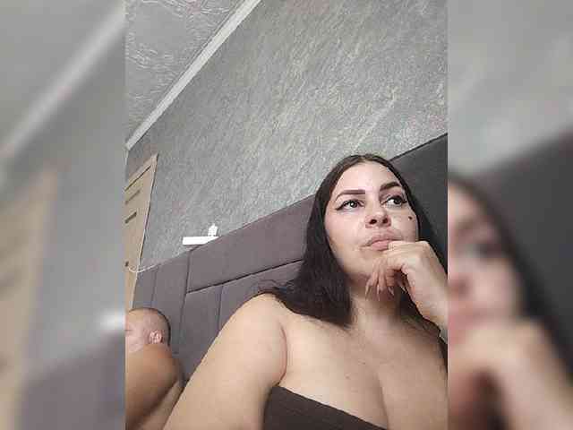 Cleopatra1990 webcam