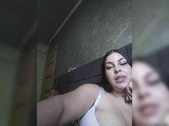 Cleopatra1990 webcam
