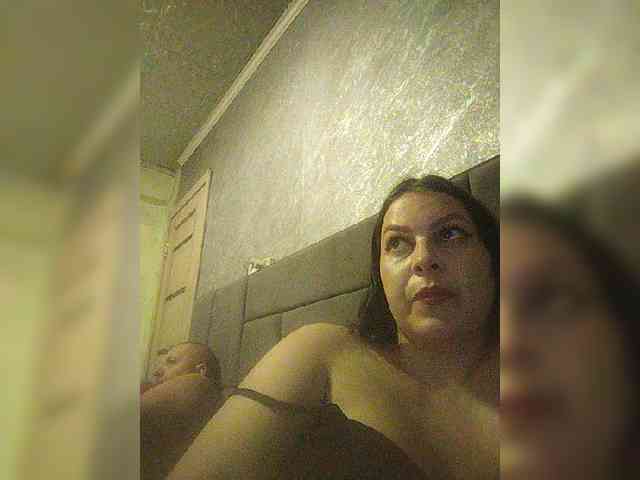 Cleopatra1990 webcam