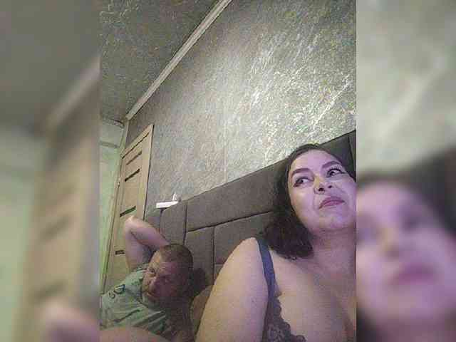 Cleopatra1990 webcam