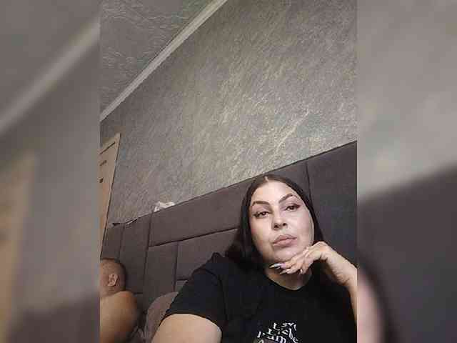Cleopatra1990 webcam
