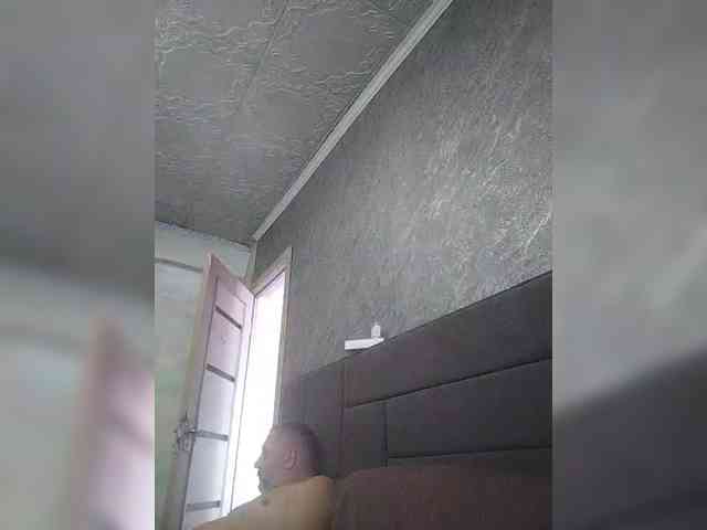 Cleopatra1990 webcam