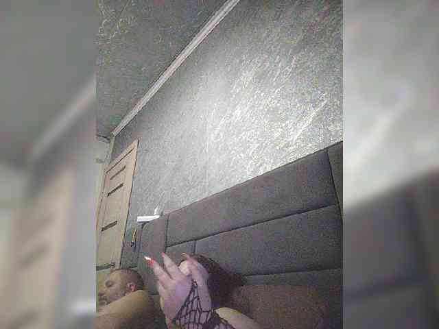 Cleopatra1990 webcam